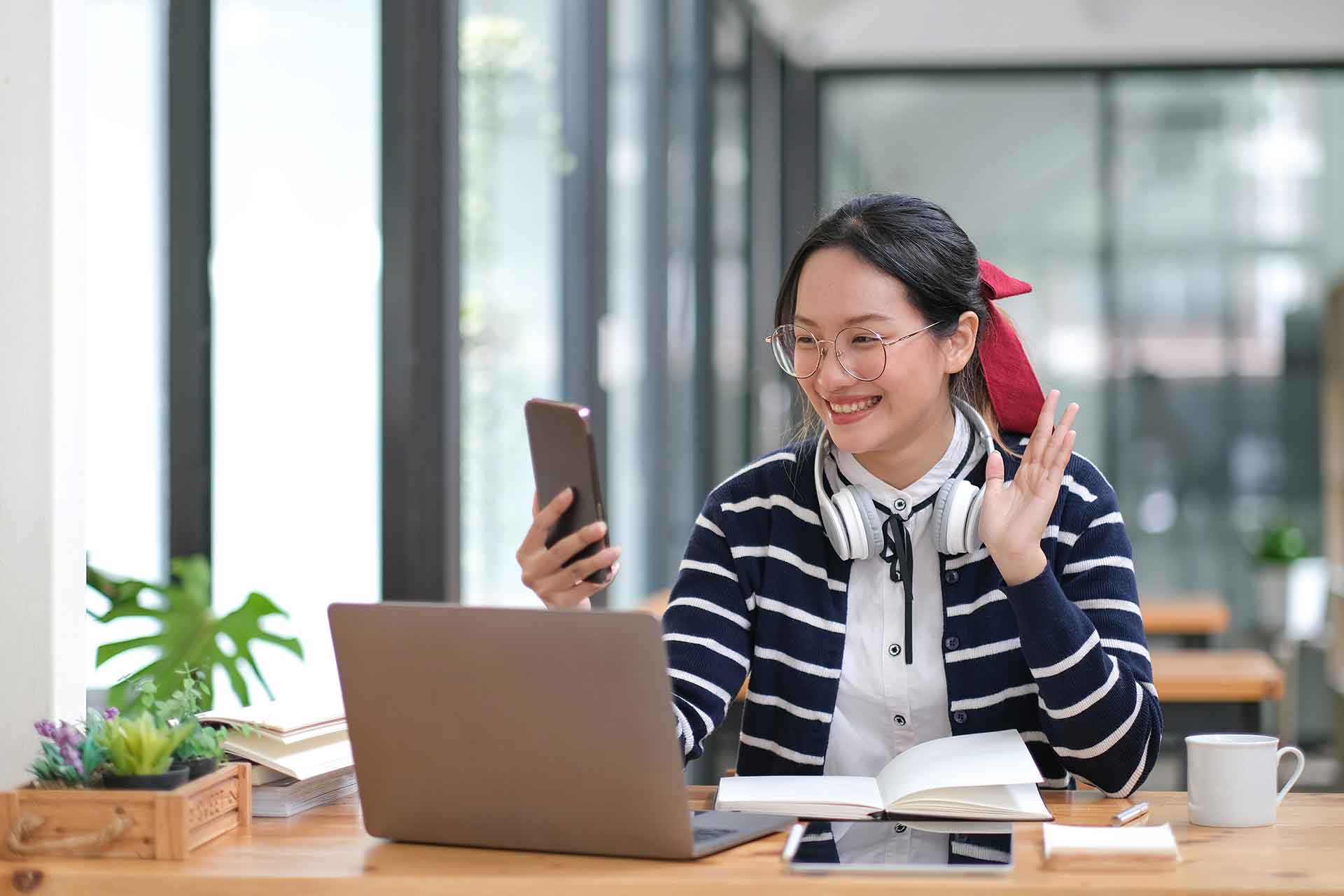 Top 10 Digital Upskilling Courses to Boost Your Career in 2025